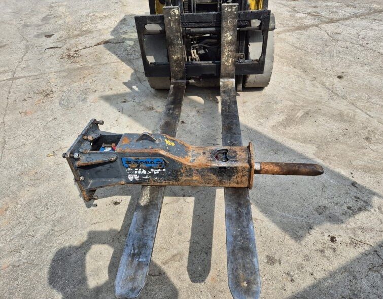 - MARTELL HIDRAULICO HAMMER HM250 