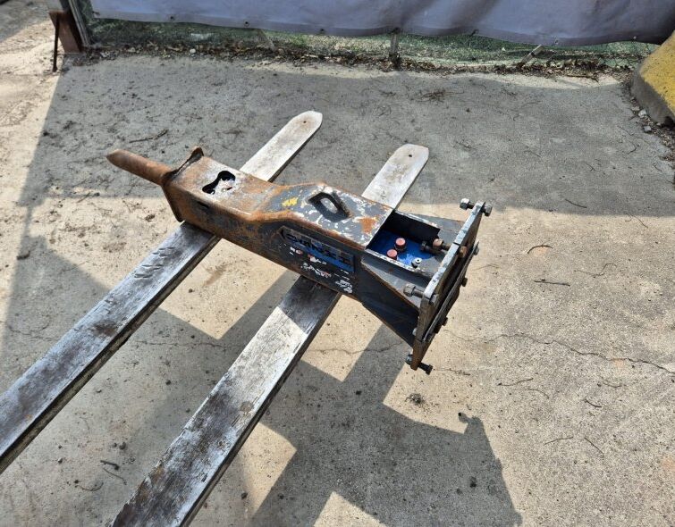 - MARTELL HIDRAULICO HAMMER HM250 