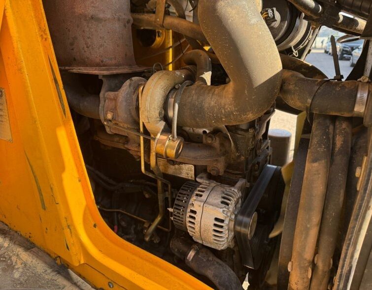 JCB 3CX ***ENGANCHE RÁPIDO DELANTERO***