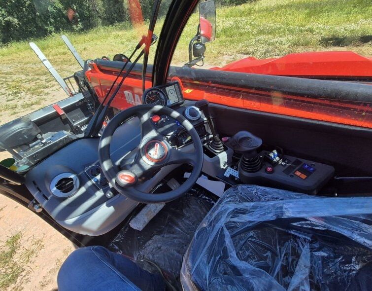 - ALQUILER DE MANIPULADOR TELESCÓPICO