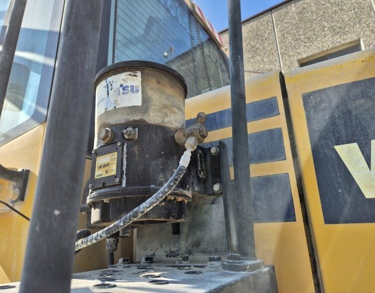 KOMATSU WA380-6H