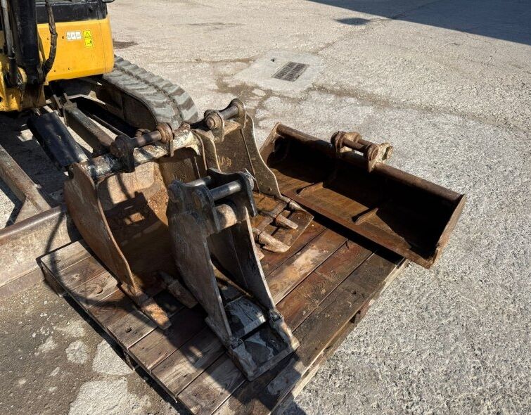 CATERPILLAR  304E CR***FULL EQUIP*A/C**