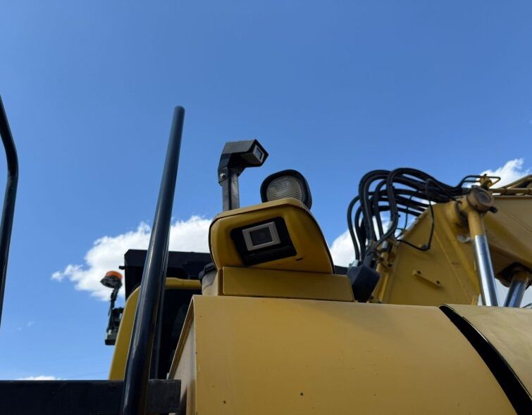 KOMATSU PW148-11