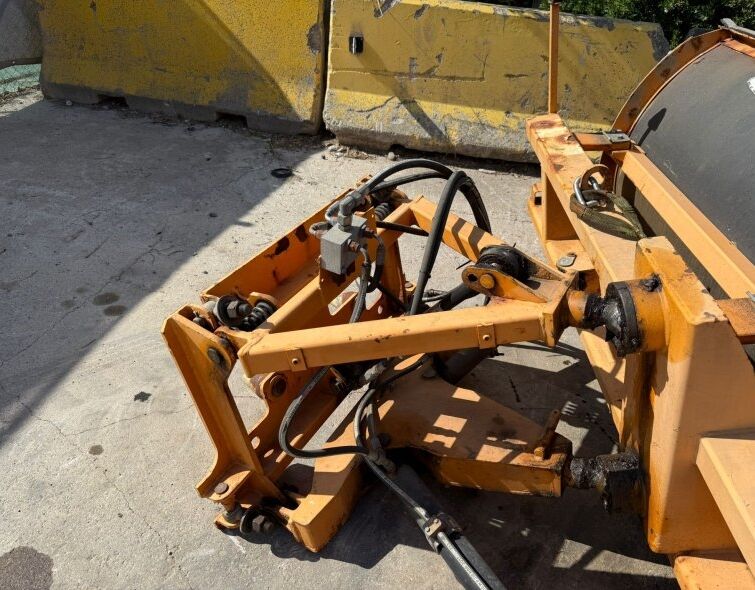 - SNOW PLOW BLADE