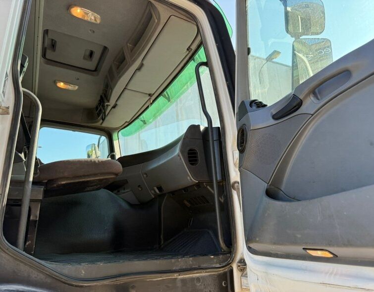 MERCEDES BENZ ACTROS 2041 4X4