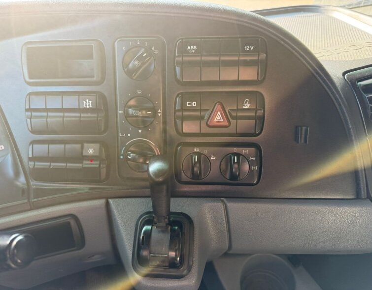 MERCEDES BENZ ACTROS 2041 4X4