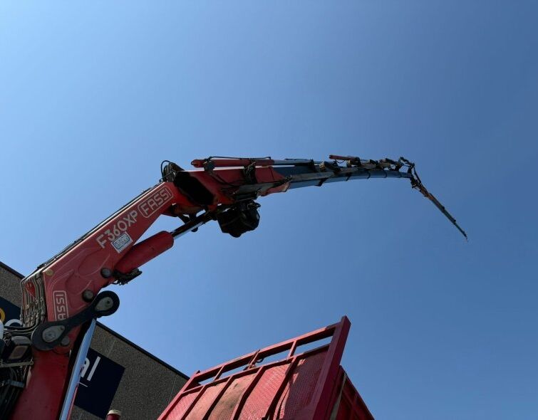 MERCEDES ACTROS 2640 DUMP CRANE