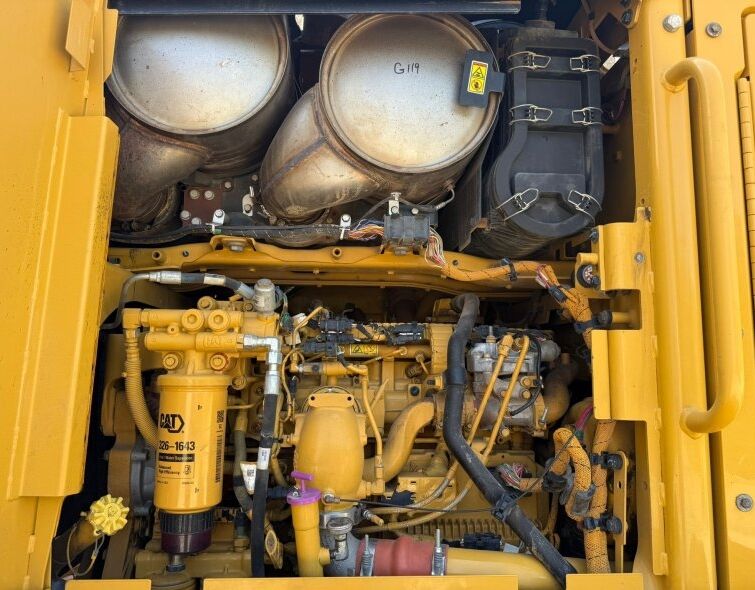 CATERPILLAR  140M3 AWD***REGISTERED***