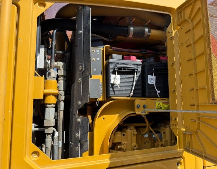 CATERPILLAR  140M3 AWD***REGISTERED***