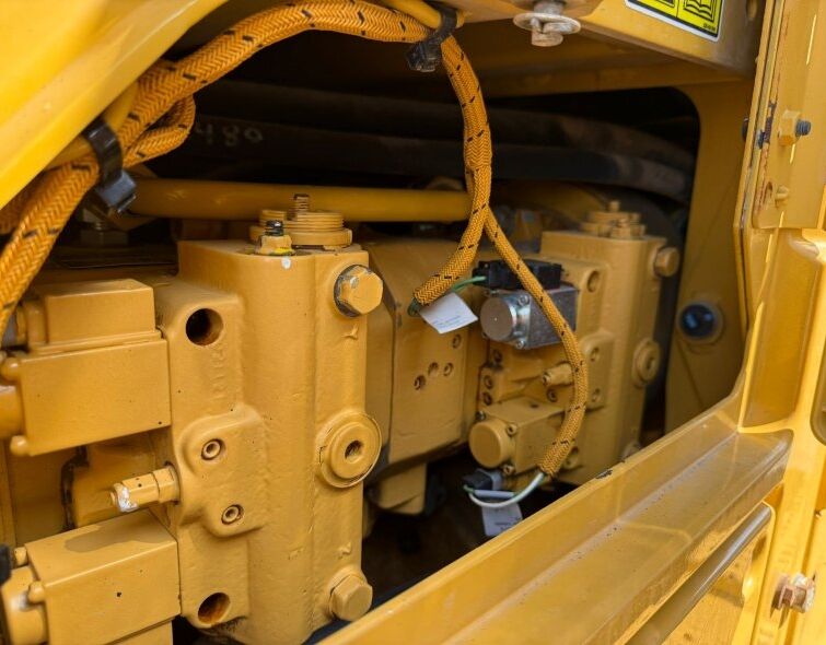 CATERPILLAR  140M3 AWD***REGISTERED***