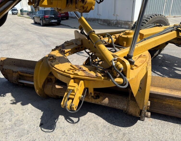 CATERPILLAR  140M3 AWD***REGISTERED***