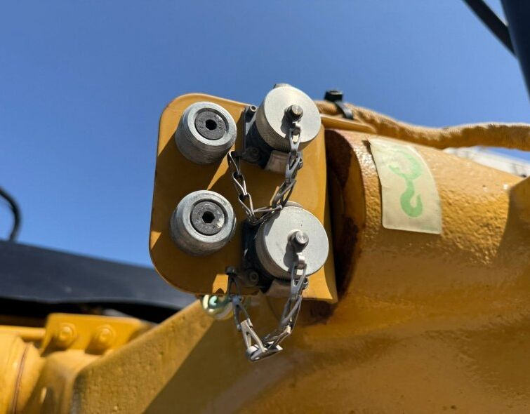 CATERPILLAR  140M3 AWD***REGISTERED***