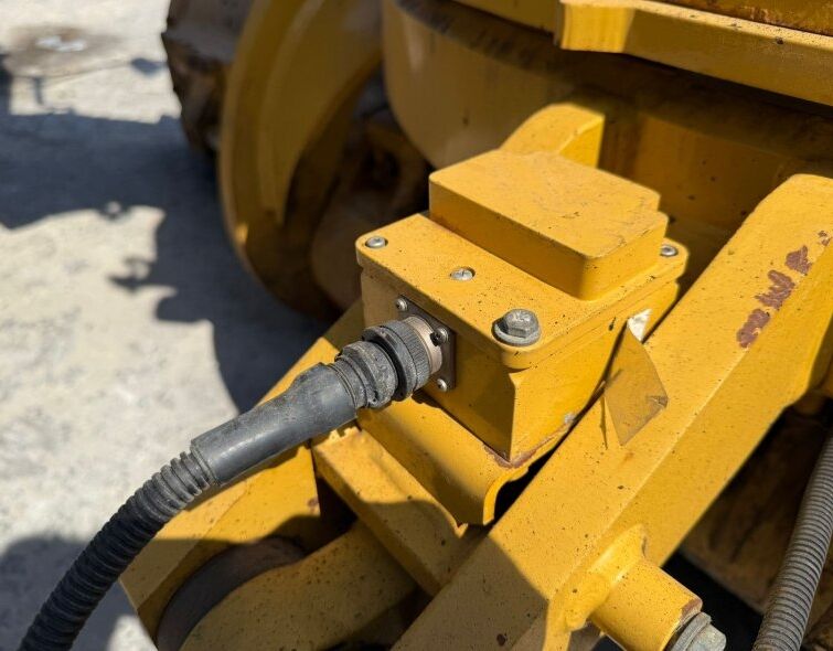 CATERPILLAR  140M3 AWD***REGISTERED***