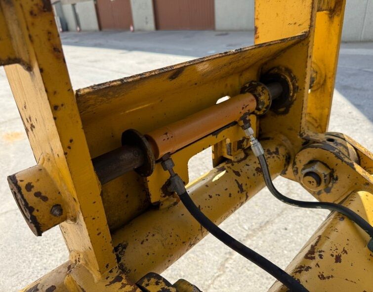 CATERPILLAR  140M3 AWD***REGISTERED***