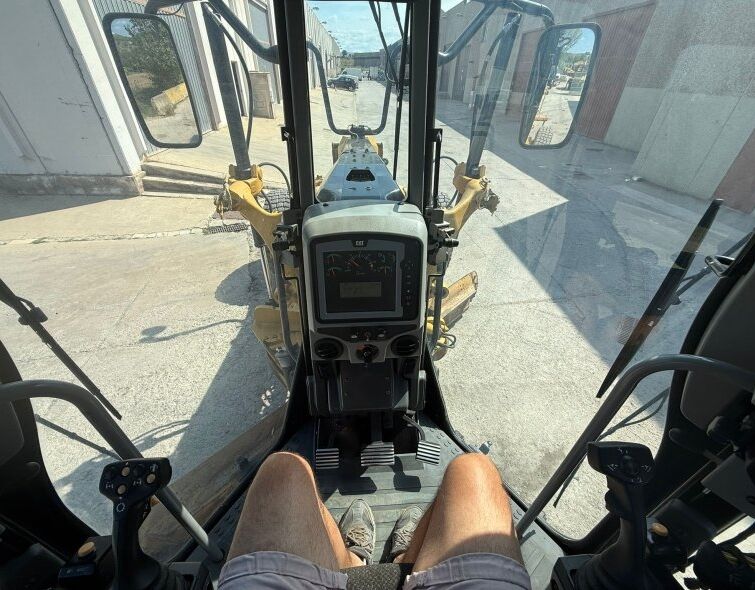 CATERPILLAR  140M3 AWD***REGISTERED***