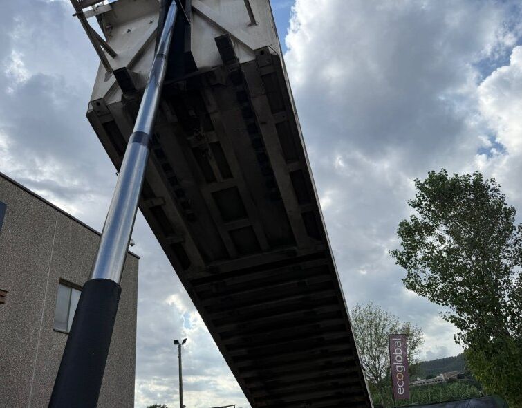 - SEMIREMOLQUE VOLQUETE ALUMINIO 38M3