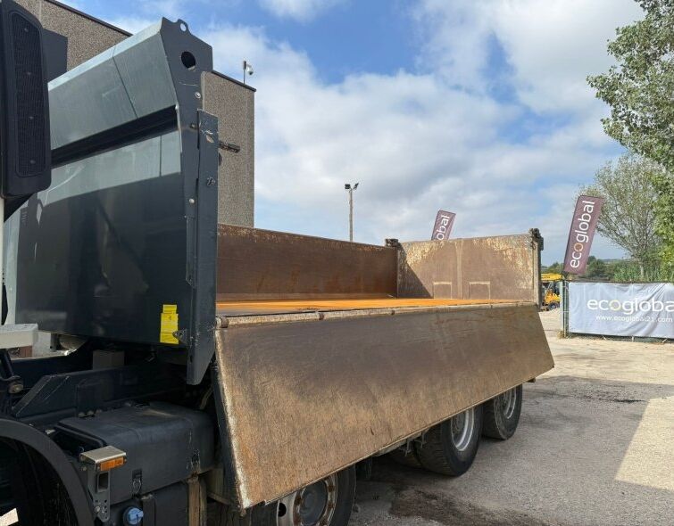 DAF CAMION À BENNE BASCULANTE CF430 8X4 ***TROIS CÔTÉS***