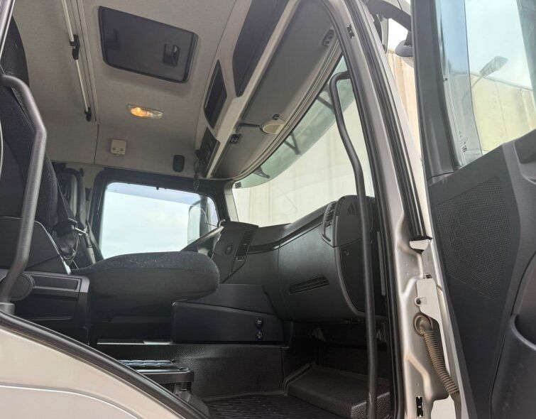 MERCEDES BENZ AROCS 1851***4x4