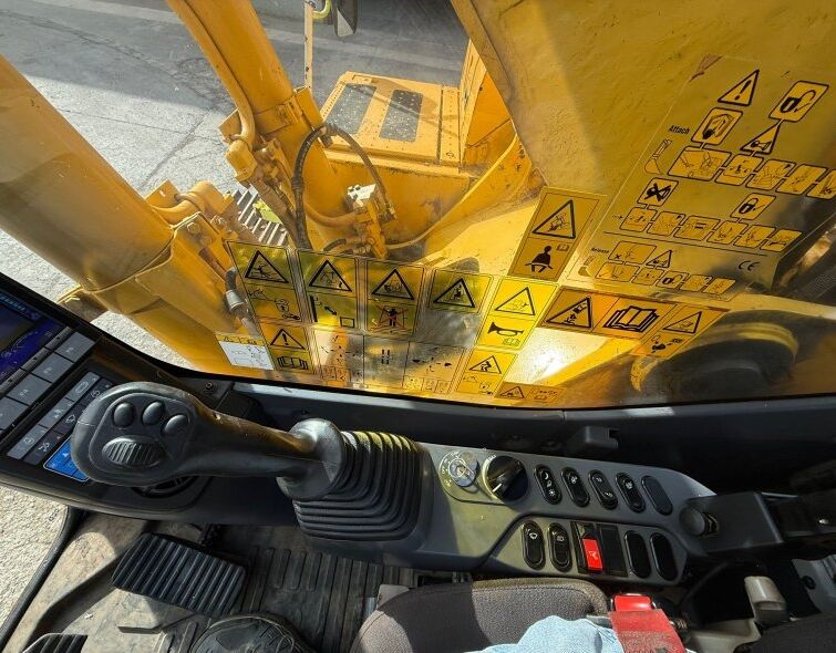 KOMATSU PC360 LC-11E0