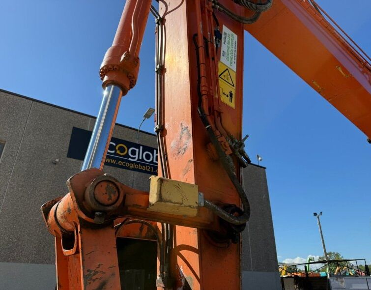 HITACHI ZX300 LC-7