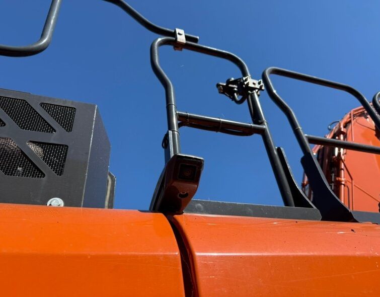 HITACHI ZX300 LC-7