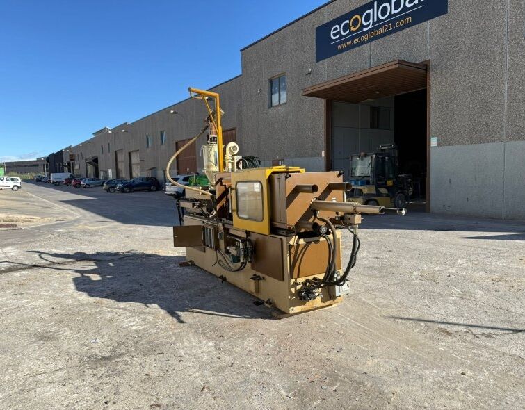 SOMAR PLASTIC INJECTION MACHINE 125TN