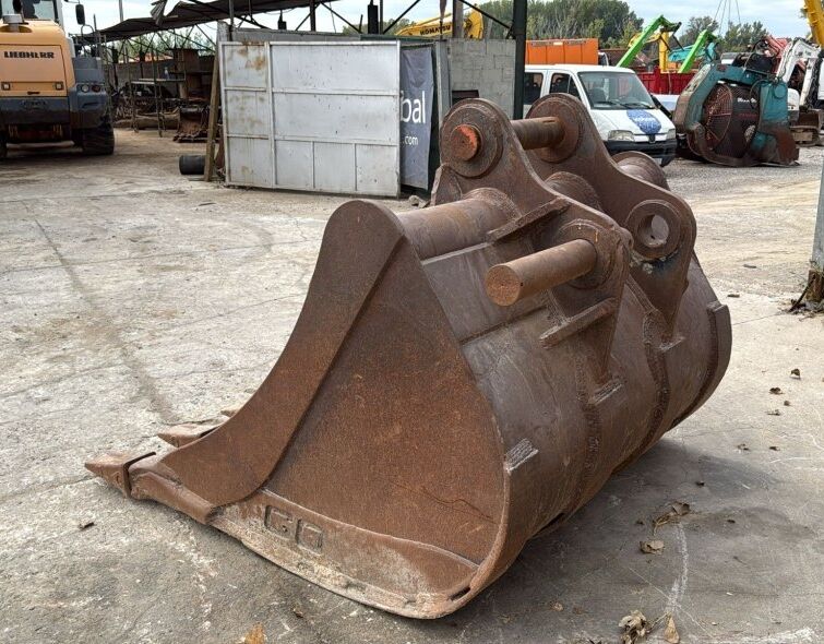 - EXCAVATOR BUCKET 35-50T