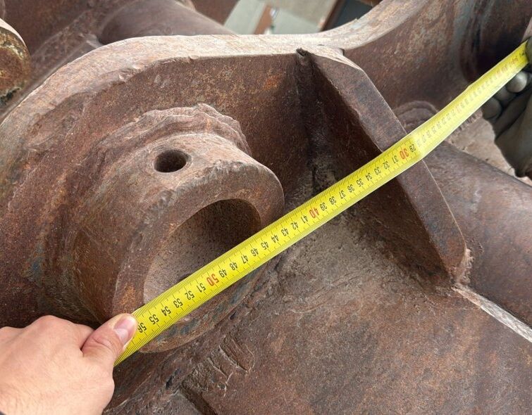- EXCAVATOR BUCKET 35-50T