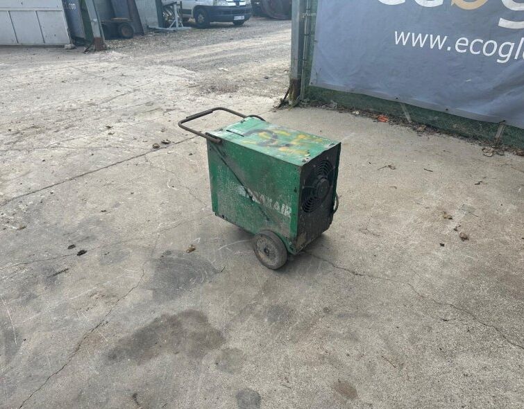 - WELDING MACHINE