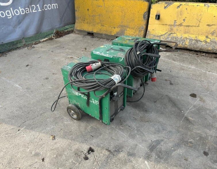 - WELDING MACHINE