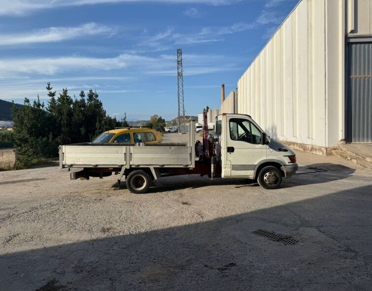 IVECO WOMAN 35c12 HPI