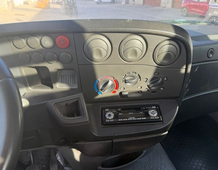 IVECO WOMAN 35c12 HPI
