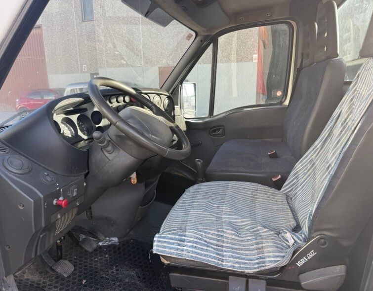 IVECO WOMAN 35c12 HPI