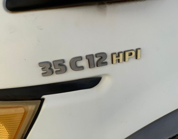 IVECO WOMAN 35c12 HPI