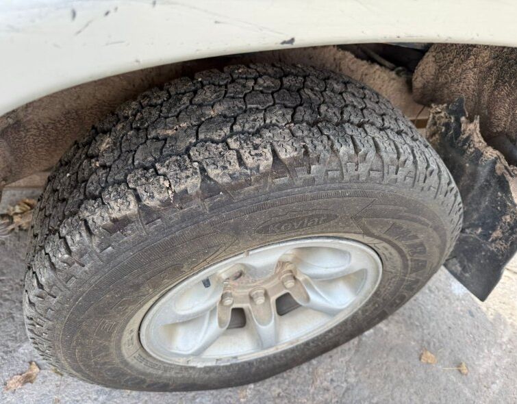 MITSUBISHI MONTERO
