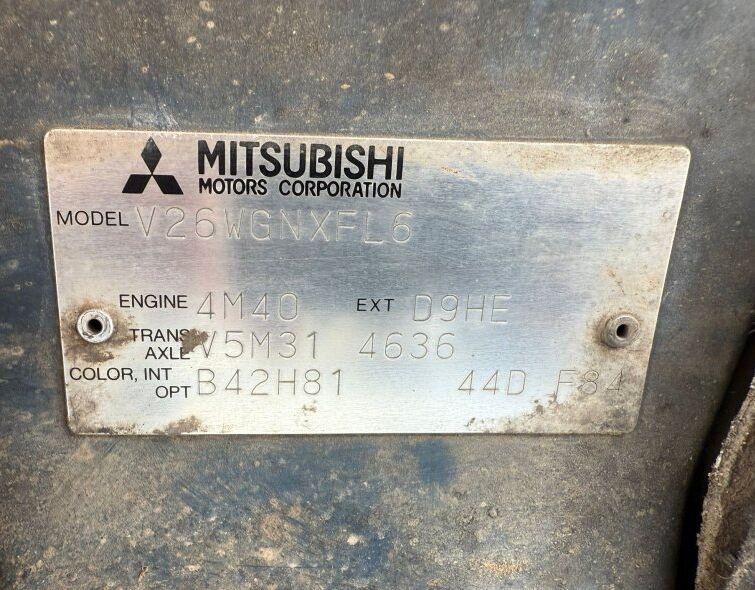 MITSUBISHI MONTERO