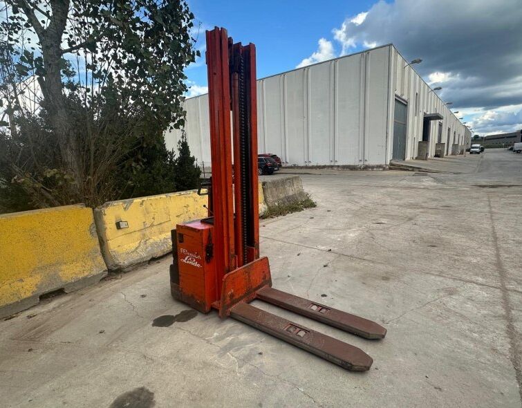 - TRANSPALETTE LINDE