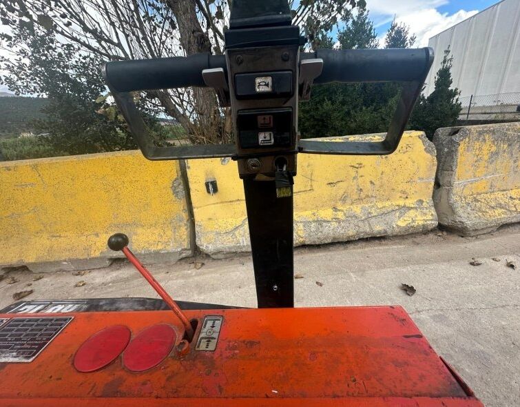 - TRANSPALETTE LINDE