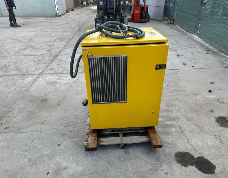 - COMPRESSEUR KAESER SK19 AVEC SÉCHEUR