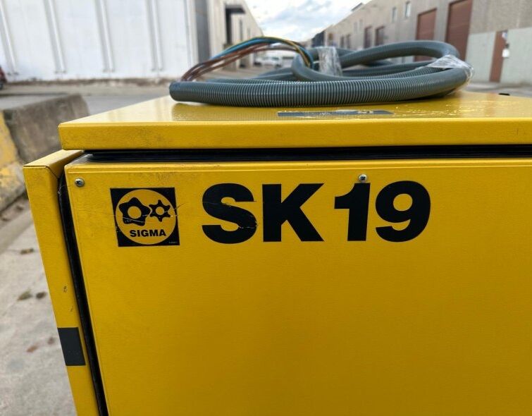 - COMPRESSEUR KAESER SK19 AVEC SÉCHEUR