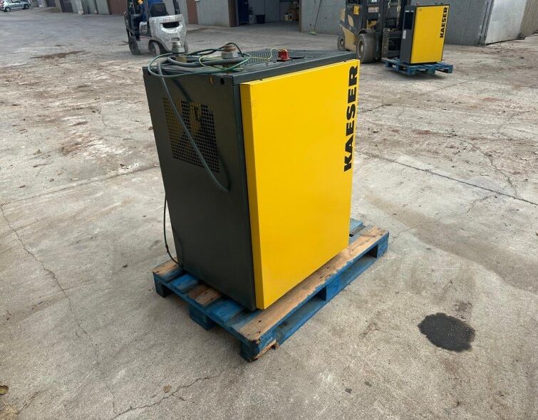 - COMPRESSOR KAESER AS36 AMB ASSECADOR