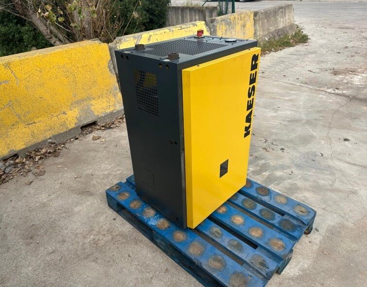 - COMPRESSEUR KAESER SK19 AVEC SÉCHEUR