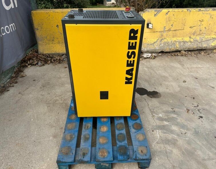 - COMPRESSEUR KAESER SK19 AVEC SÉCHEUR