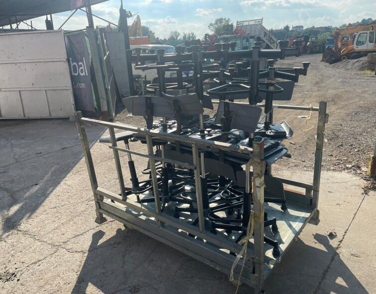 - LOT OF DESK STOOLS