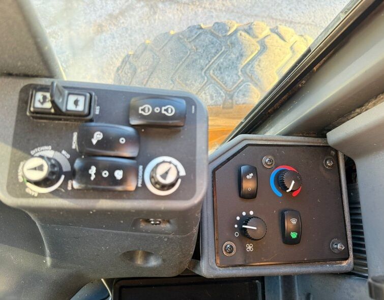 JOHN DEERE  772GP***MATRICULADA***