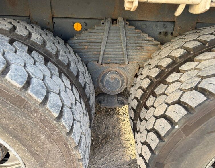 IVECO TRAKKER 380**GRUA/VOLQUETE***