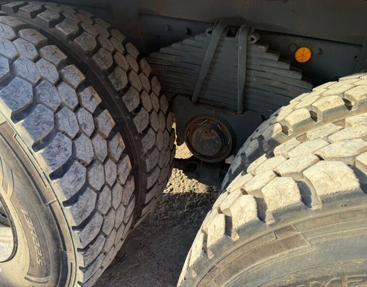 IVECO TRAKKER 380**GRUA/VOLQUETE***