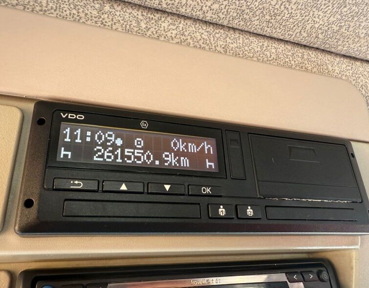 IVECO TRAKKER 380**GRUA/VOLQUETE***