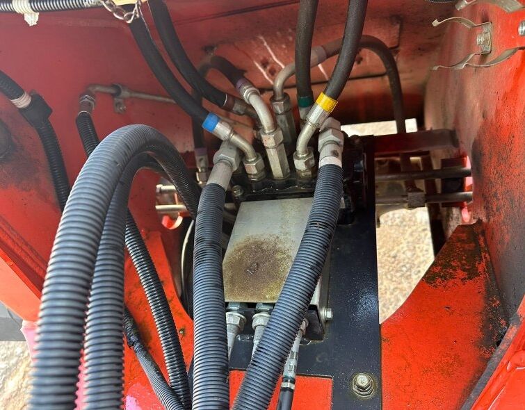 KUBOTA R065***LOADER WHEEL**