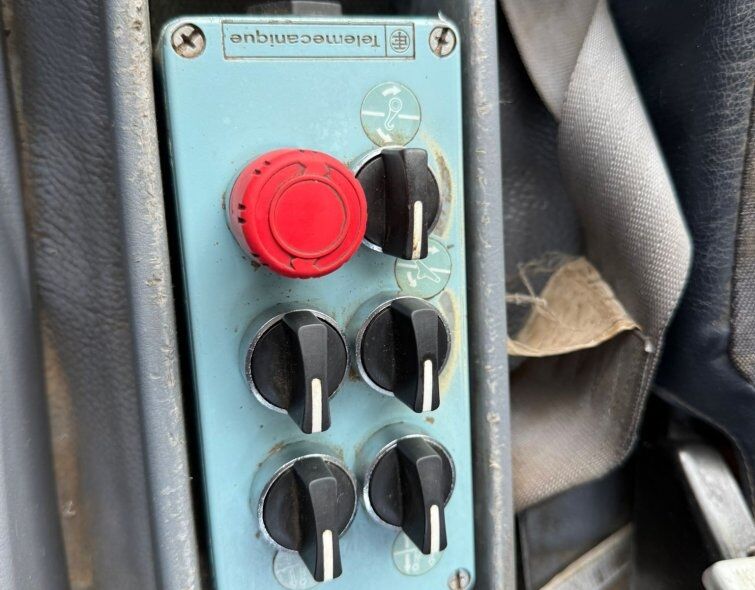 MITSUBISHI FUSO ***PORTACONTENIDORS***